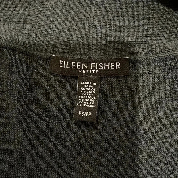 Eileen Fisher - Fine Merino Cardigan in Regenerative Wool - Size PS/PP - Green - Picture 7 of 10